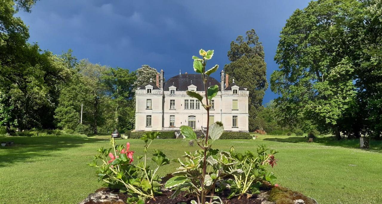 Le Chateau Du Breuil Mazières-de-Touraine 外观 照片