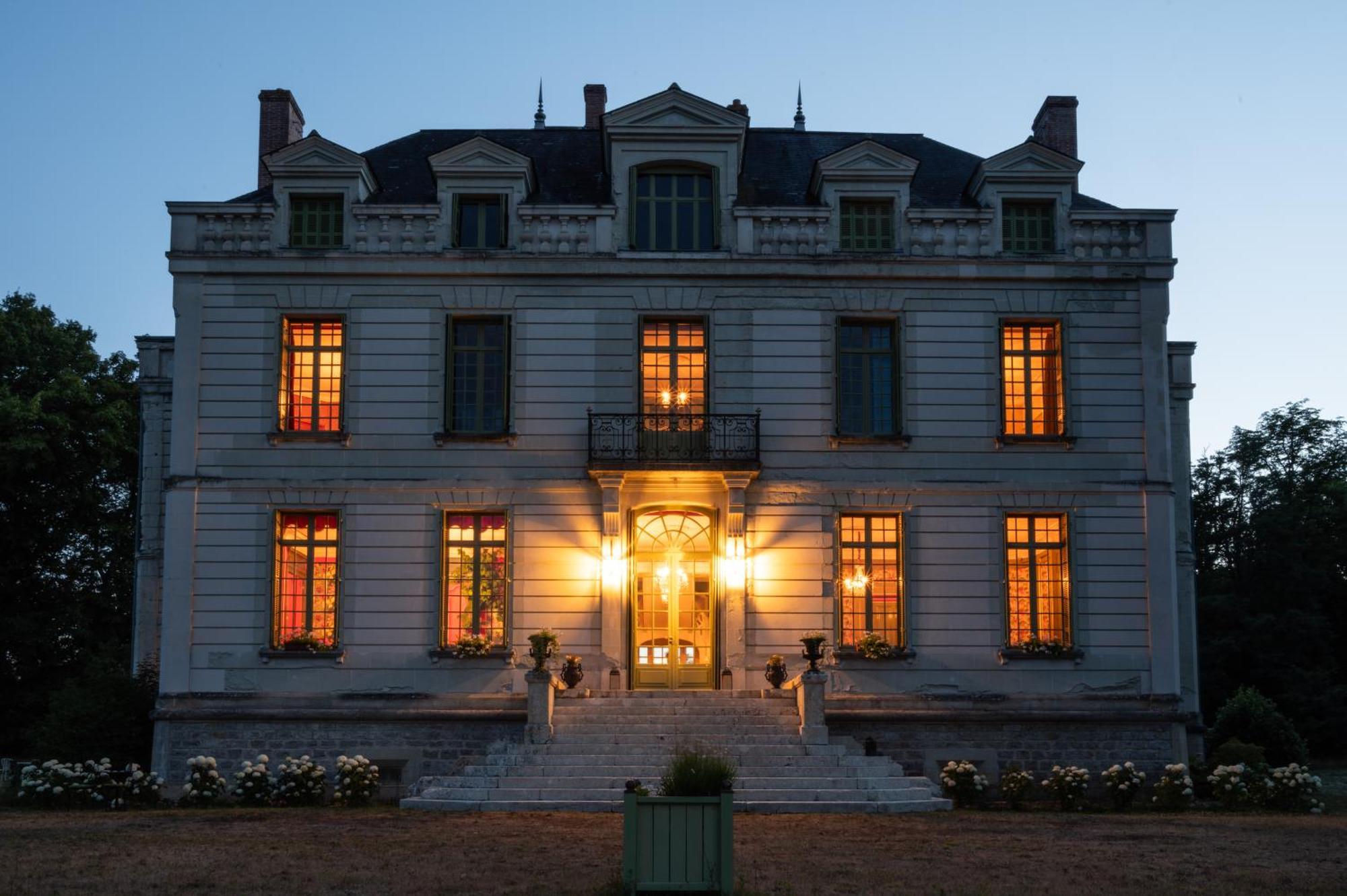 Le Chateau Du Breuil Mazières-de-Touraine 外观 照片